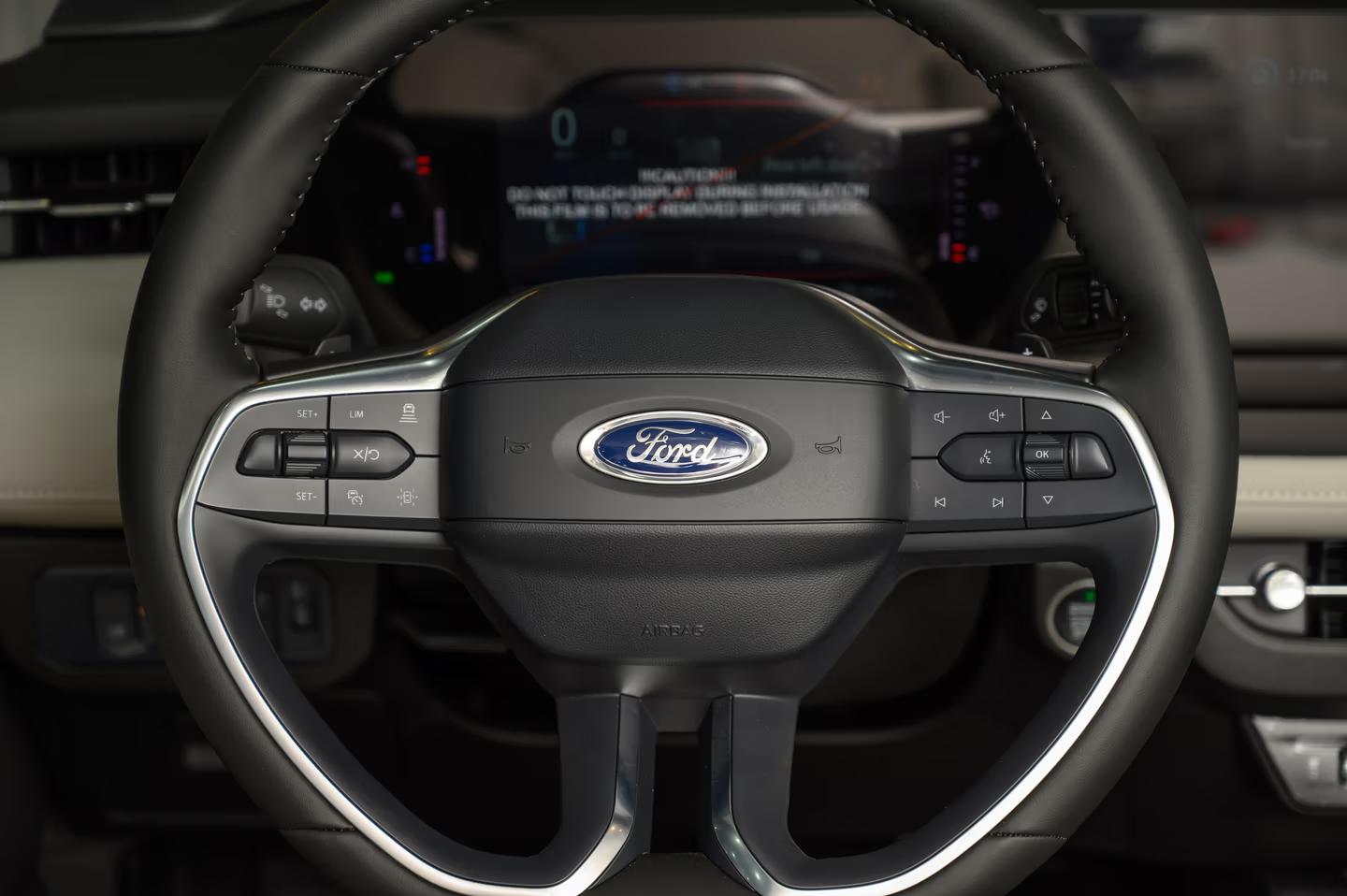 فورد تورس امبيانتي الشكل الجديد