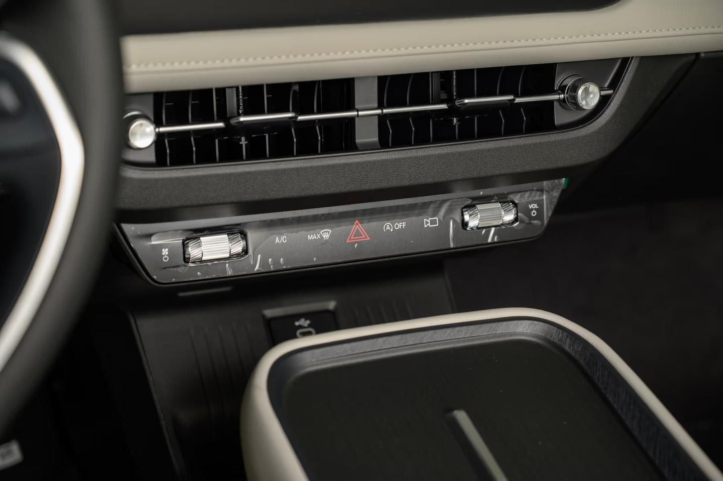 فورد تورس امبيانتي الشكل الجديد