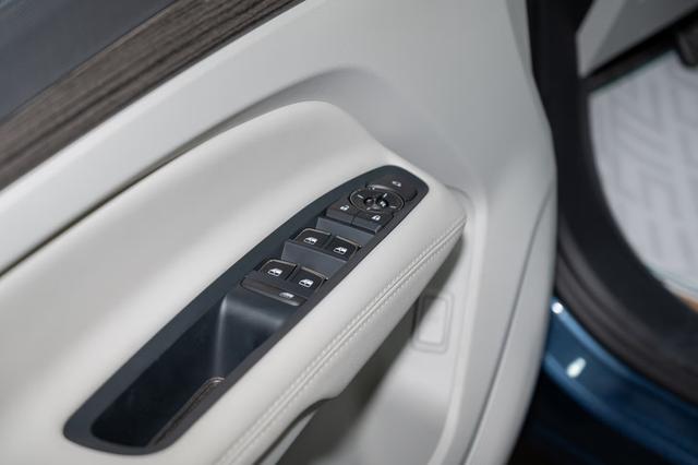 فورد تيربتوري تيتانيوم اسود