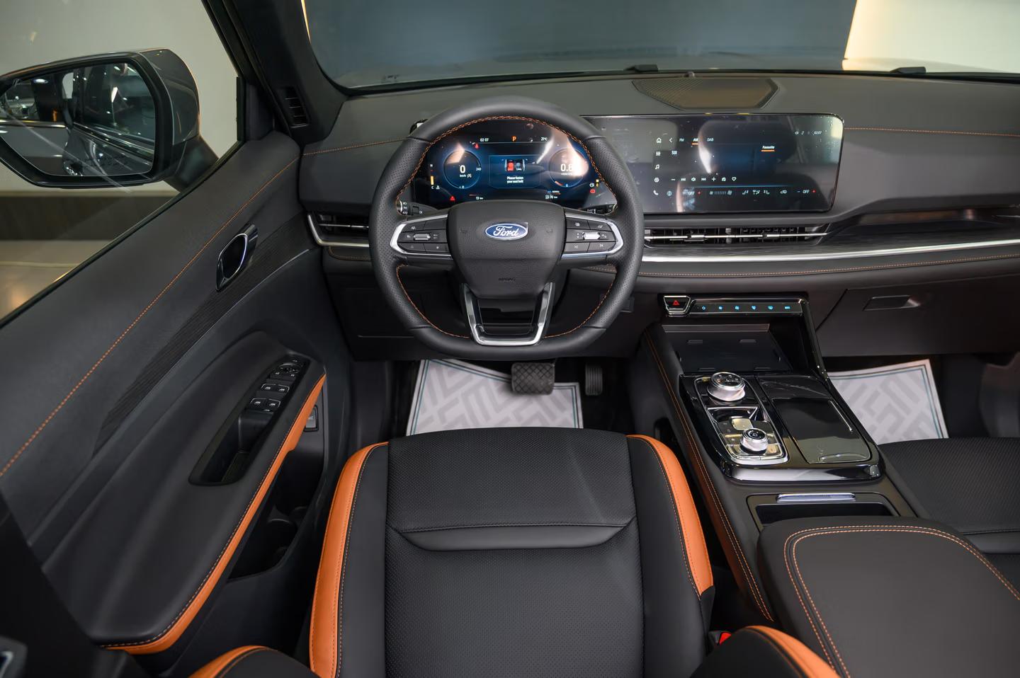 فورد تيربتوري تيتانيوم الشكل الجديد 