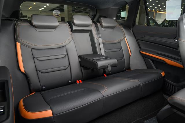 فورد تيربتوري تيتانيوم الشكل الجديد 