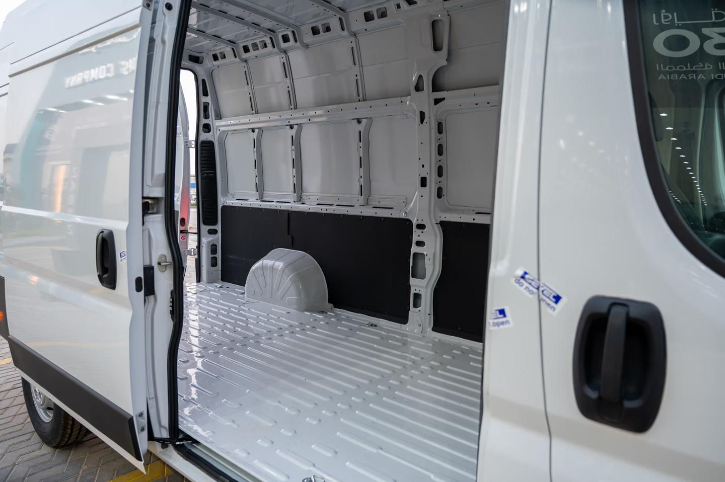 بيجو بوكسر L4H3 فان بضاعة سقف عالي