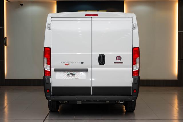 فيات دوكاتو L1H1