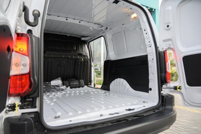 بيجو بارتنر 