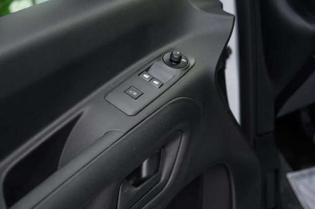 بيجو بارتنر 