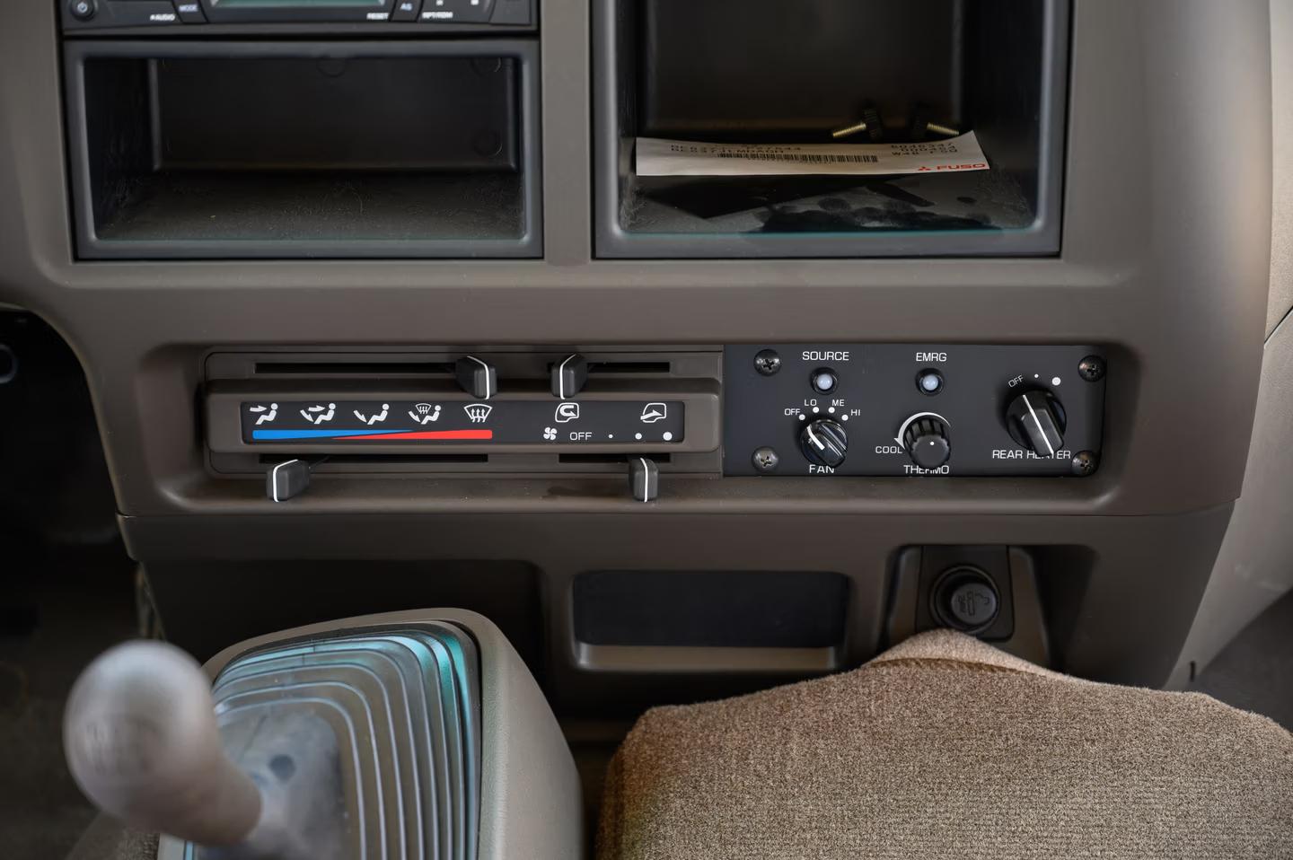 ميتسوبيشي روزا 