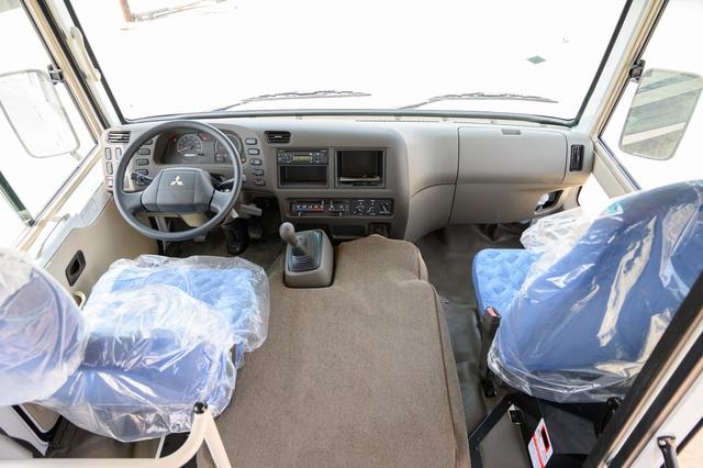 ميتسوبيشي روزا 